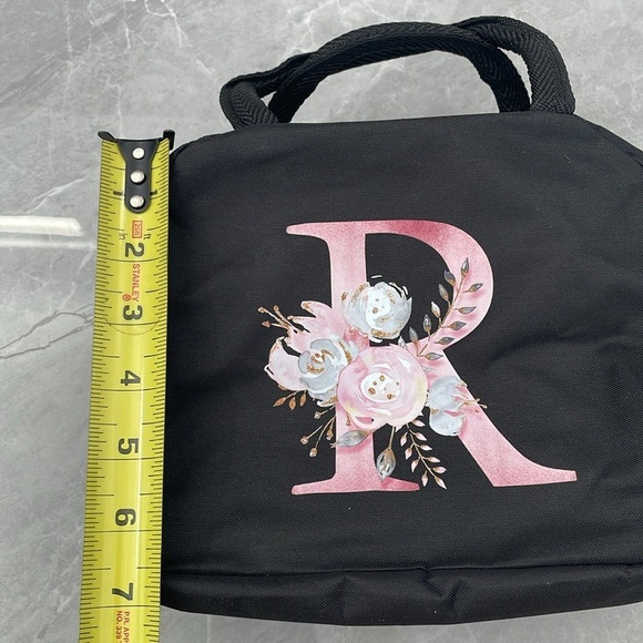 NWOT Monogrammed “R” Floral Insulated Lunch Bag With Handle - Picture 13 of 14